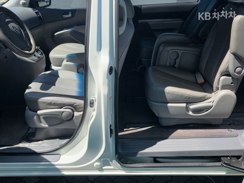 2014 - kia carnival