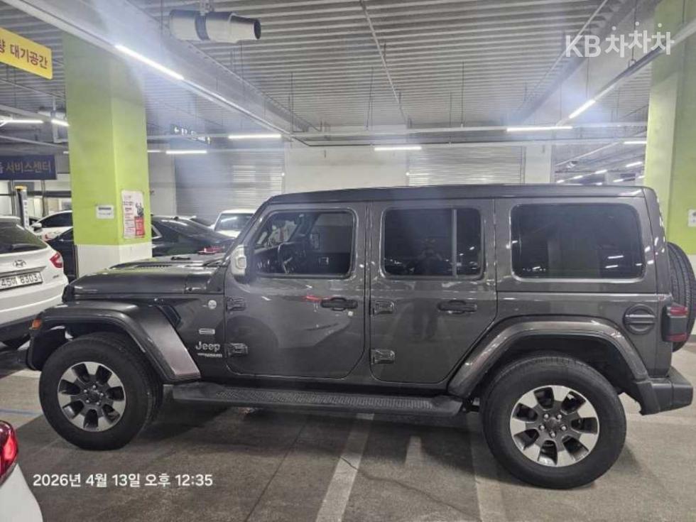 2021 Jeep (JL) photo