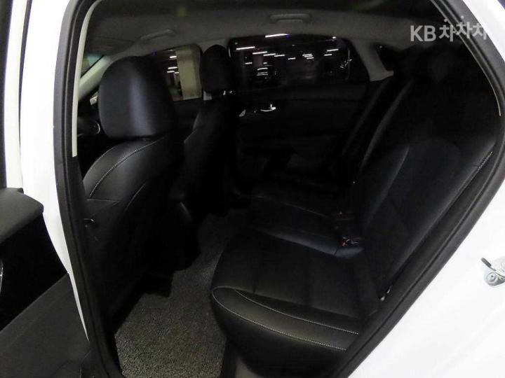 Kia K3 BD 1.6 Gasoline Prestige 8