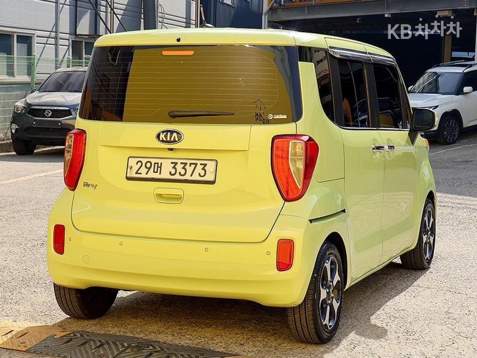 2013 - kia ray