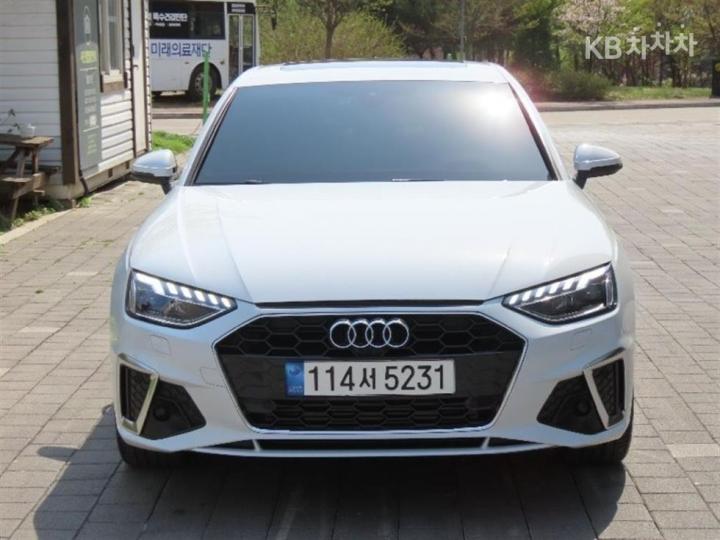 Audi A4 B9 40 TFSI Premium