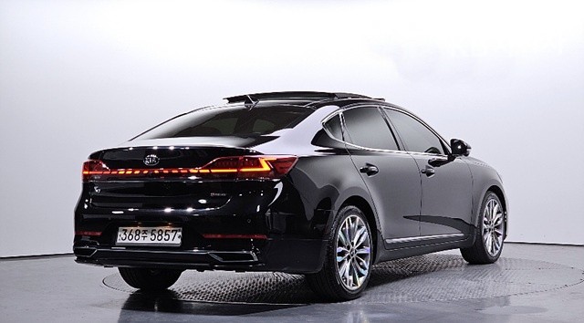 2020 - kia k7