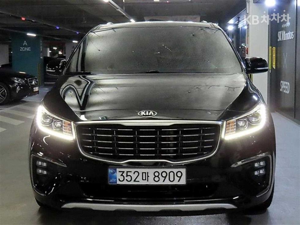 2020 - kia carnival