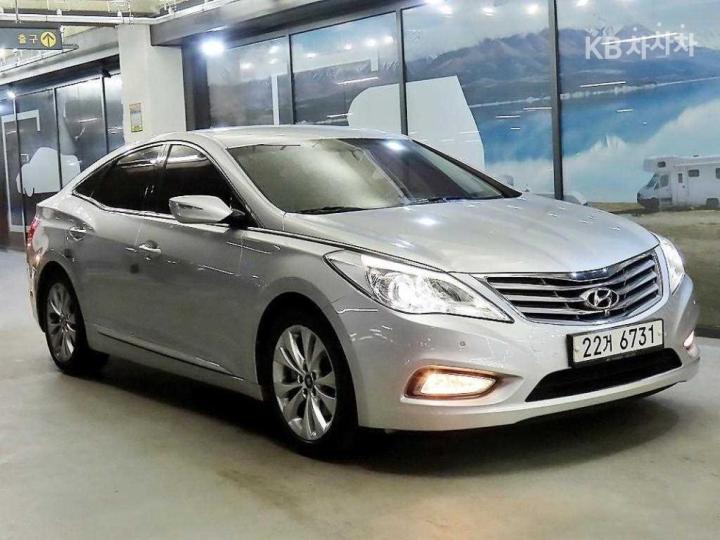 Hyundai Grandeur HG HG300