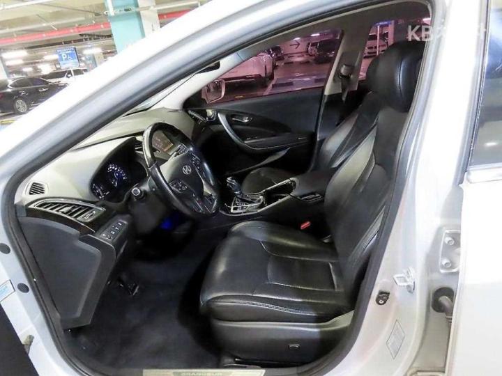 Hyundai Grandeur HG HG300 7