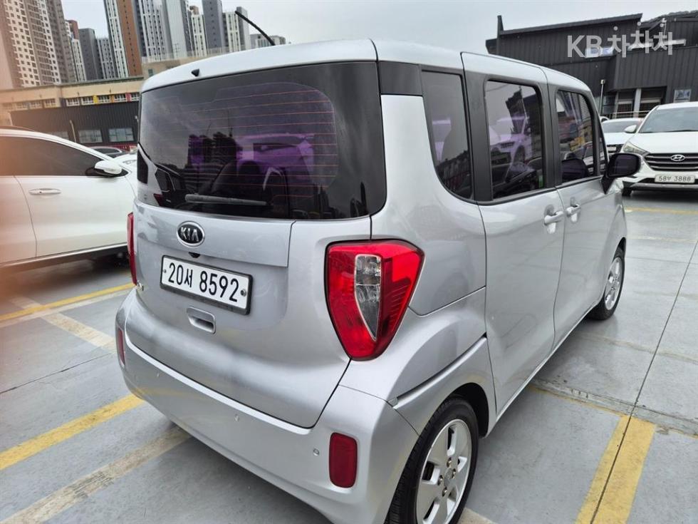 2012 - kia ray