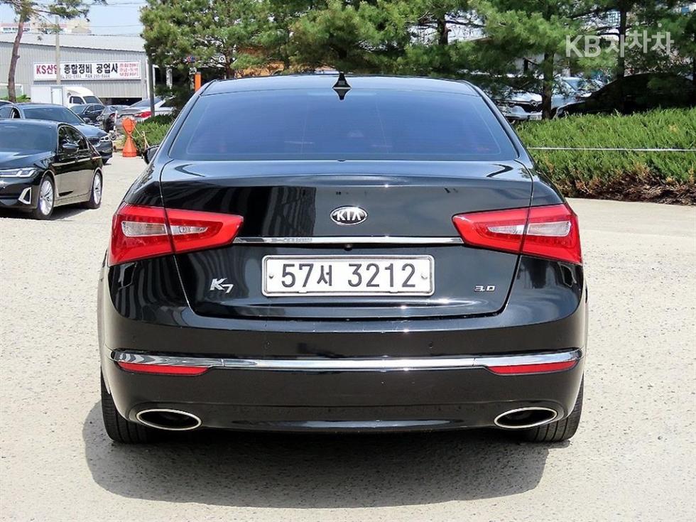 2013 - kia k7