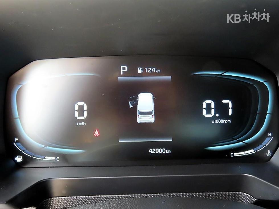 2023 - kia kia