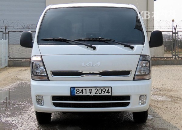 2022 - kia bongo iii