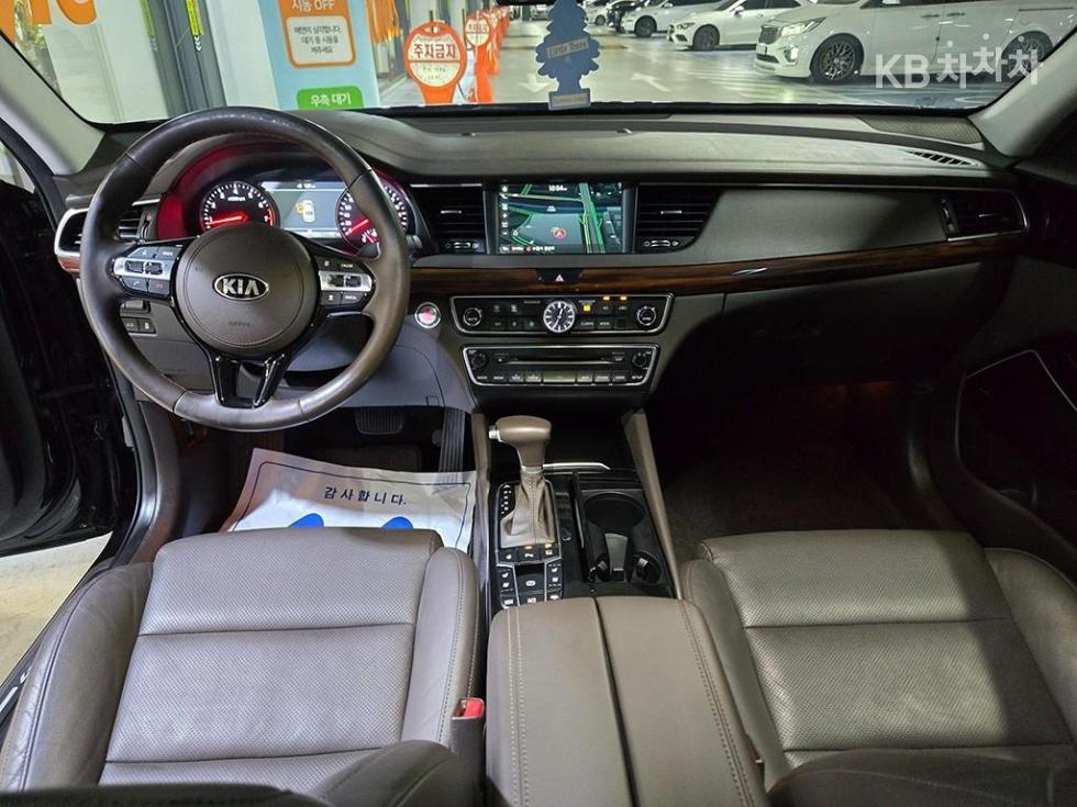 2017 - kia k7