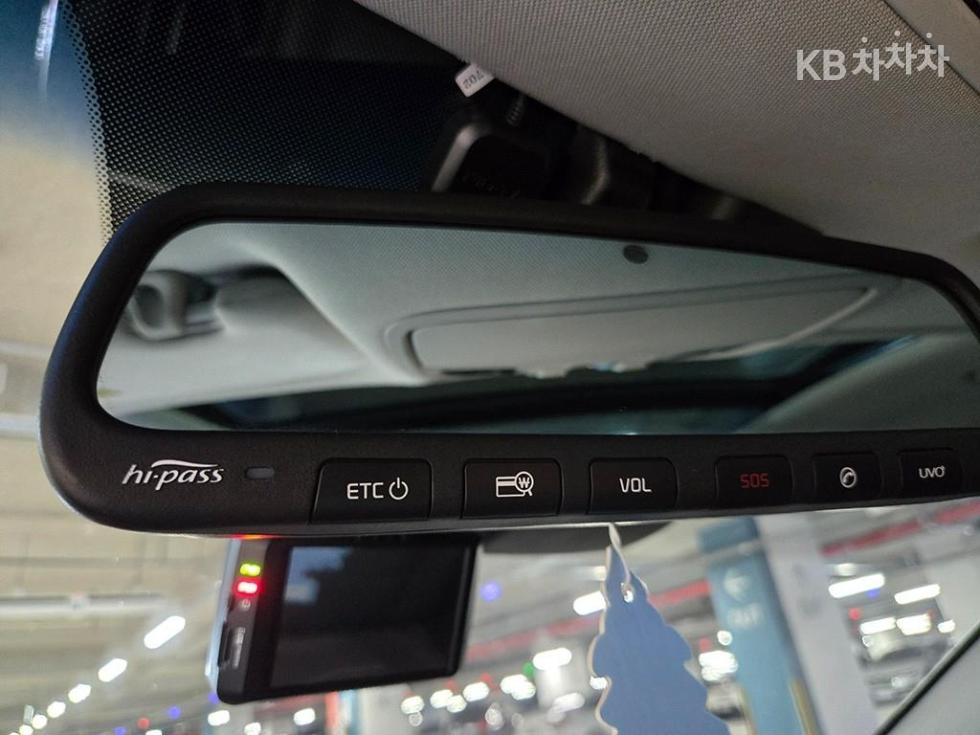 2017 - kia k7