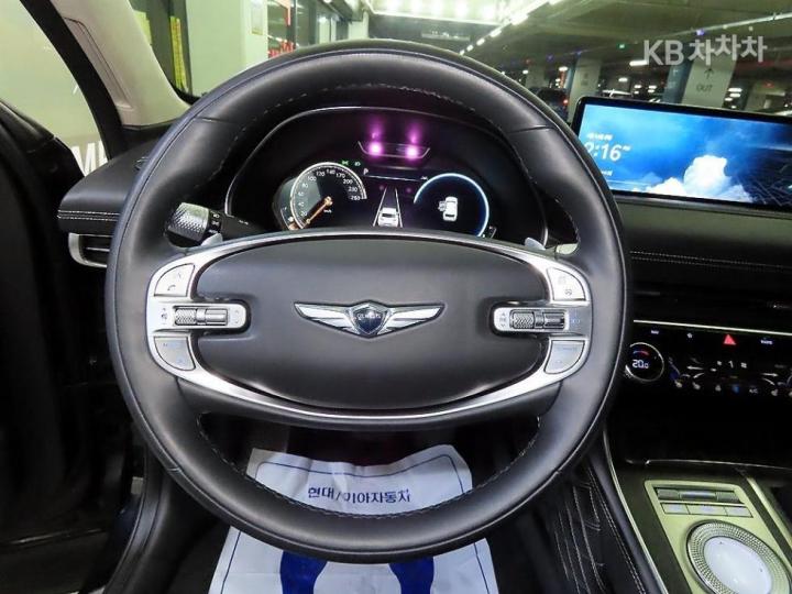 Genesis GV80 2.5 Turbo Gasoline AWD 9