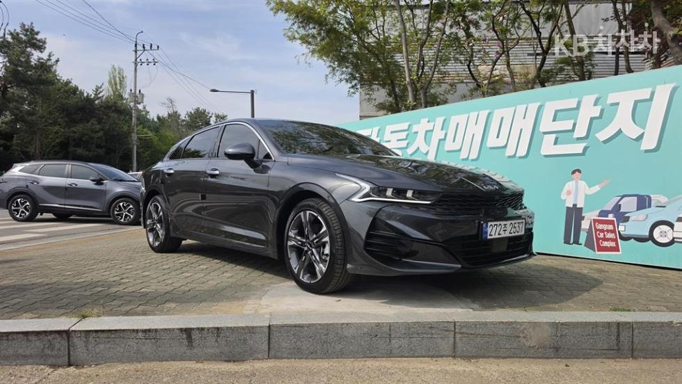 2023 kia k5