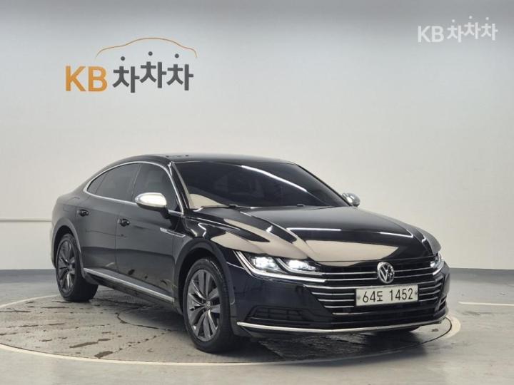 Volkswagen Arteon 2.0 TDI Elegance Premium 5