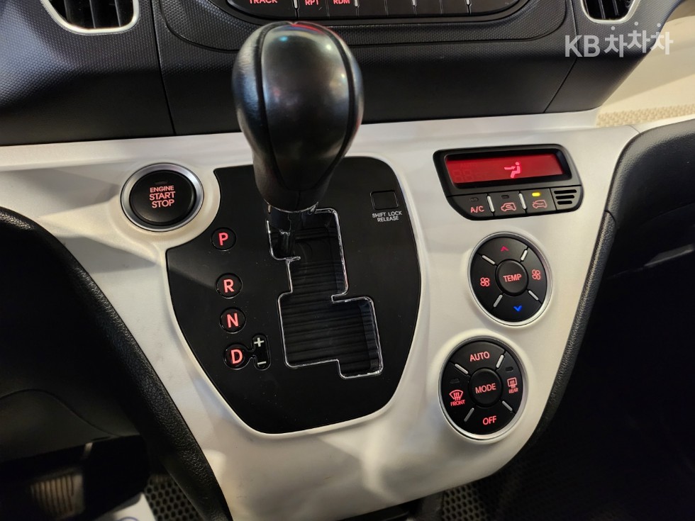 2012 - kia ray