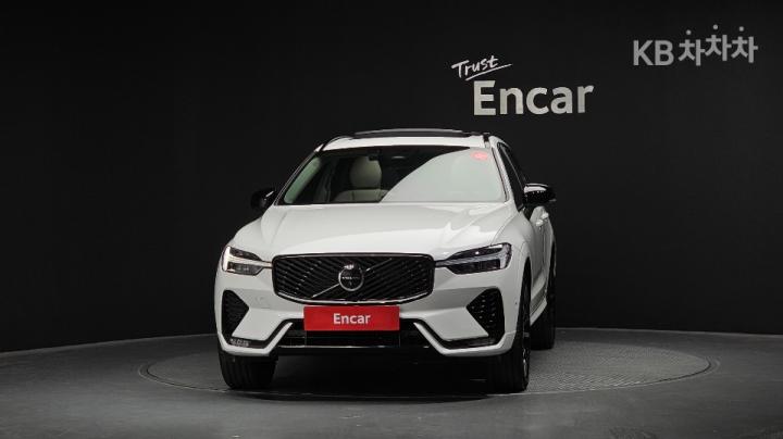 Volvo XC60 B5 Plus Bright — фото 3