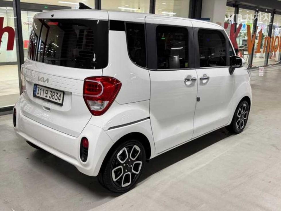2022 - kia ray