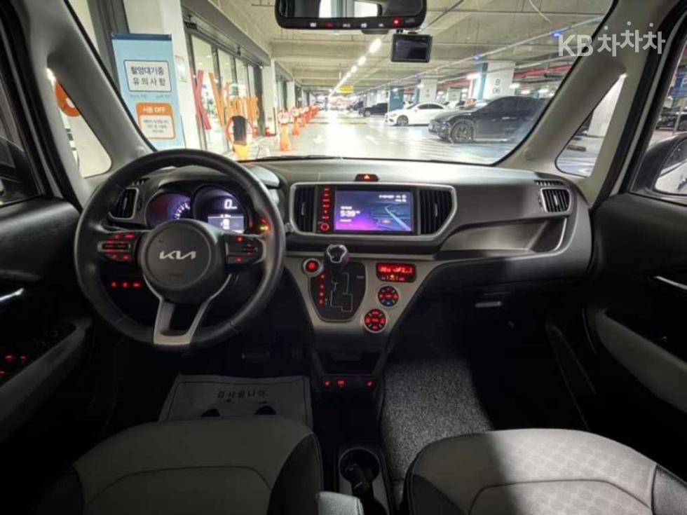 2022 - kia ray