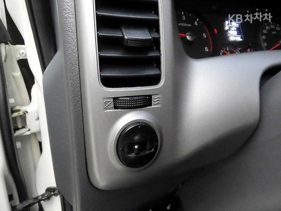 2019 - kia bongo iii