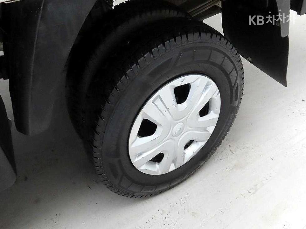 2019 - kia bongo iii