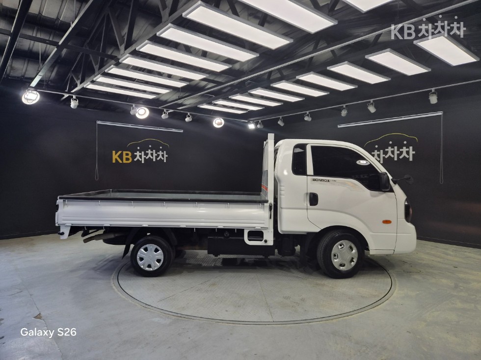 2015 - kia bongo iii