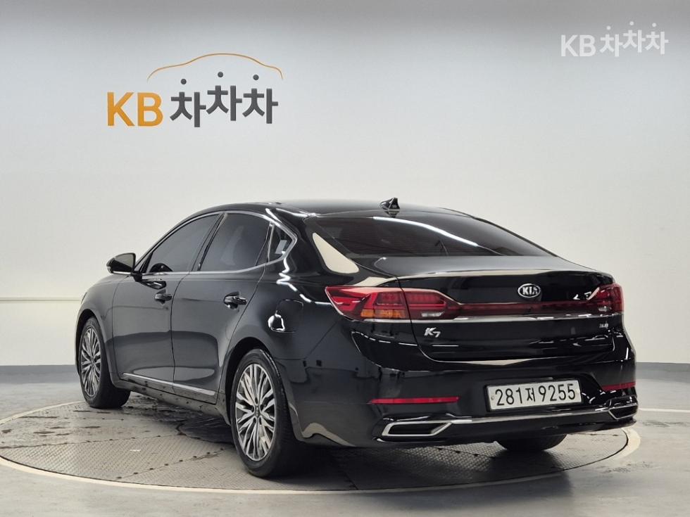 2020 - kia k7