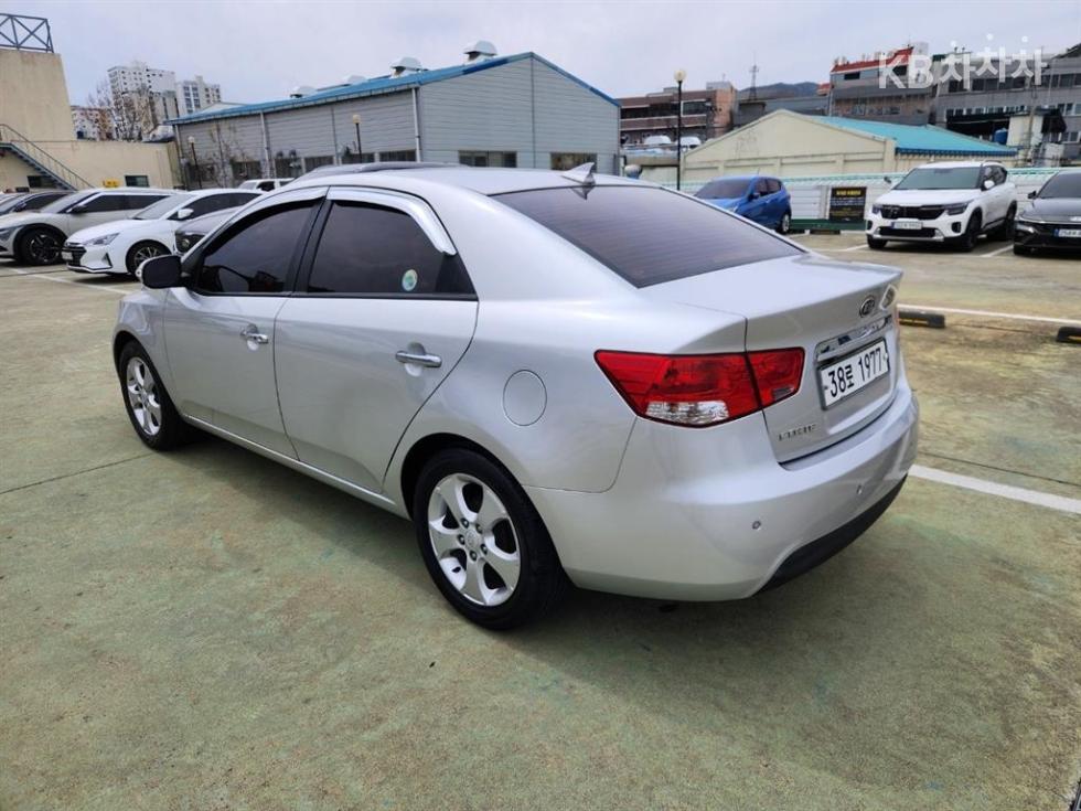 2009 - kia forte