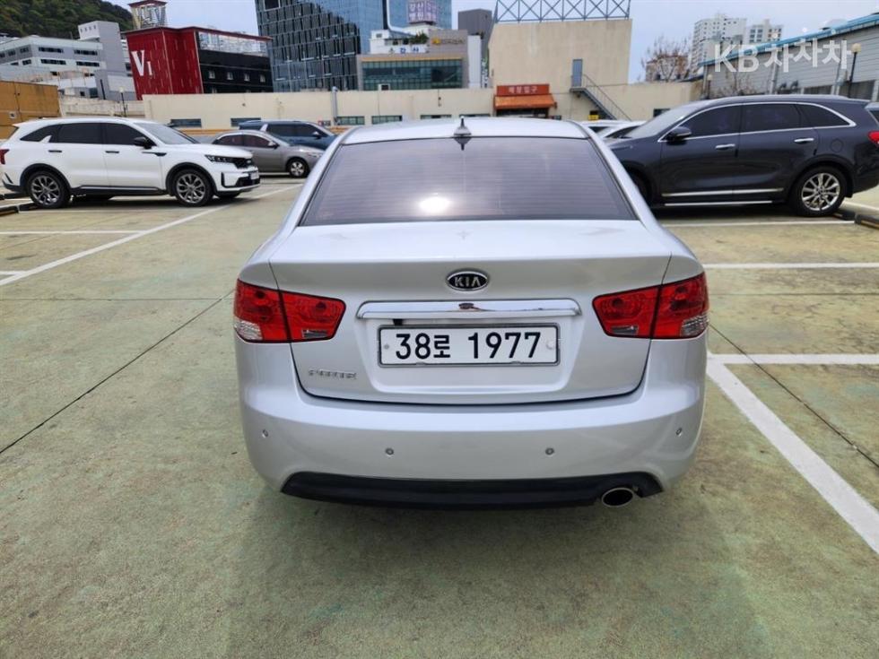 2009 - kia forte