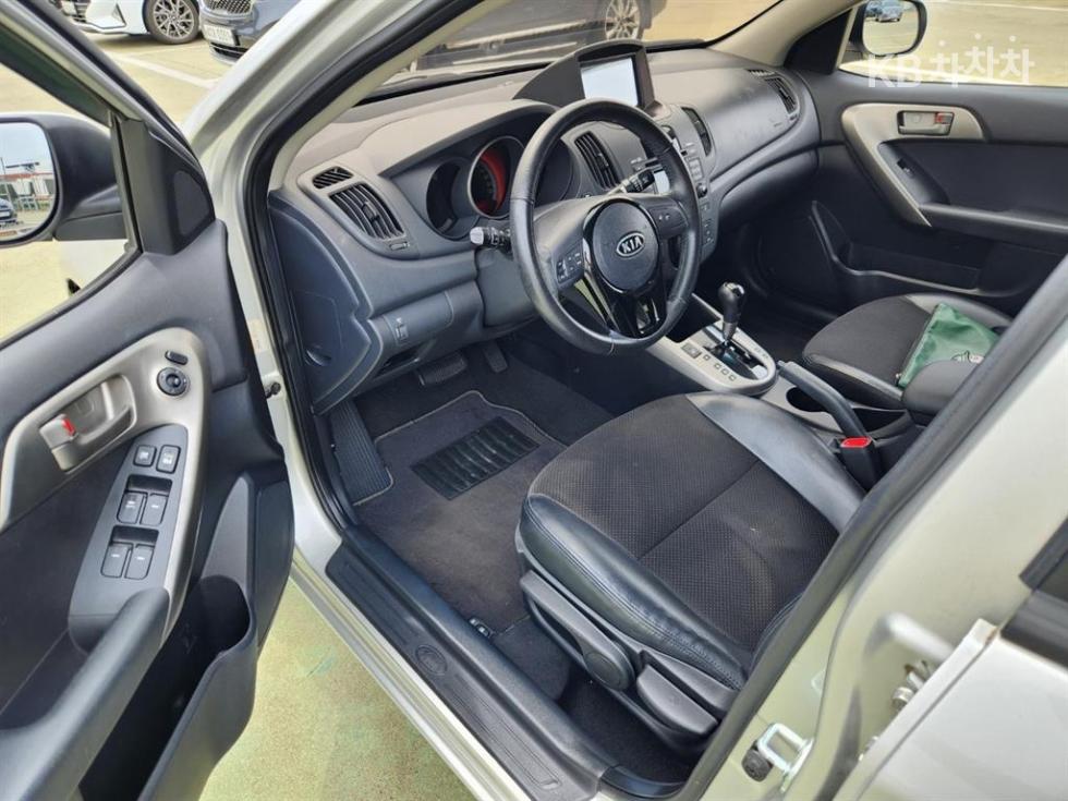 2009 - kia forte
