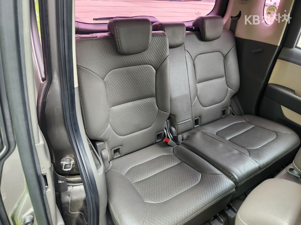 2012 - kia ray