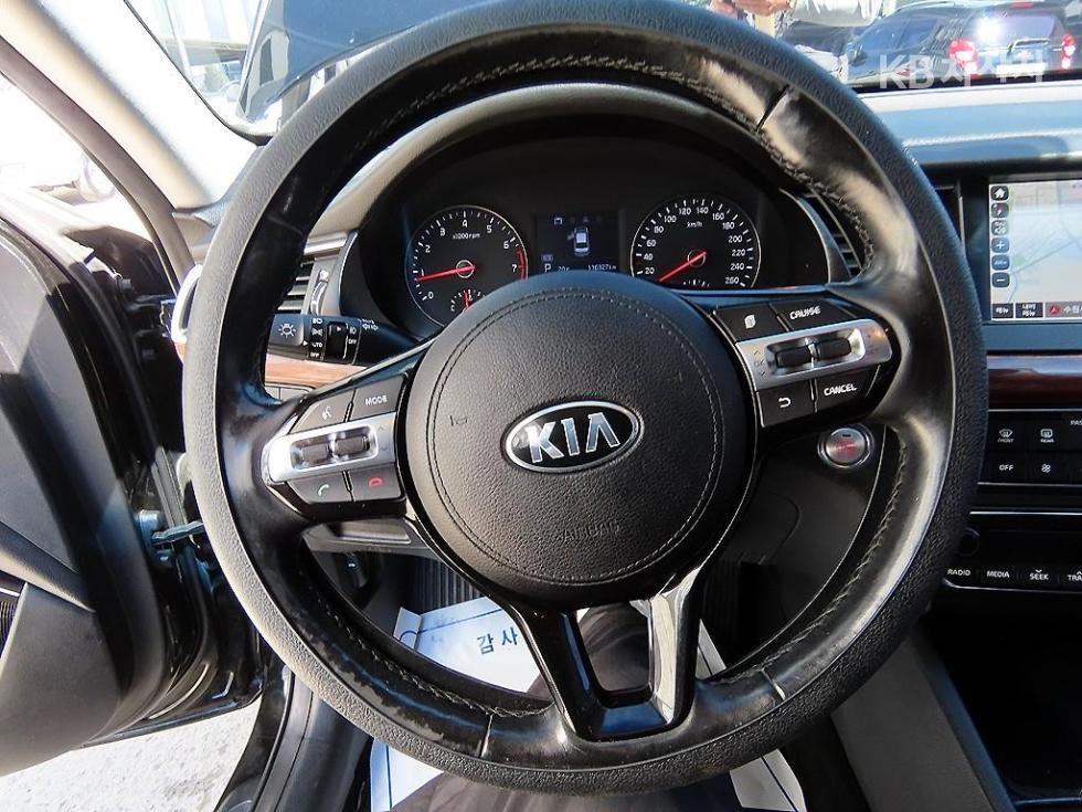 Kia K7 — miniaturë 8