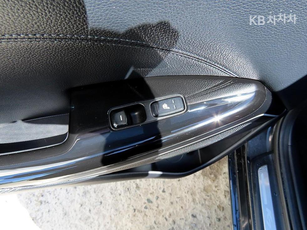 Kia K7 — miniaturë 17