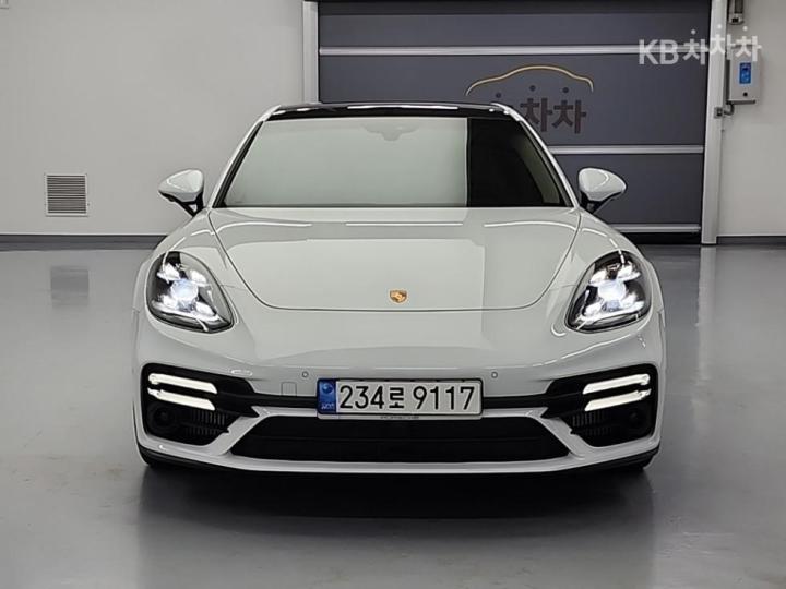 Porsche Panamera — miniaturë 2