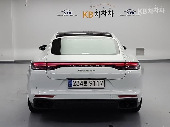 Porsche Panamera — miniaturë 3