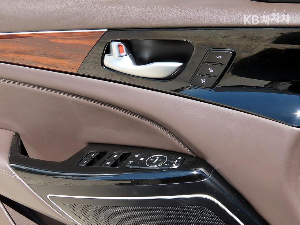 2016 - kia k7