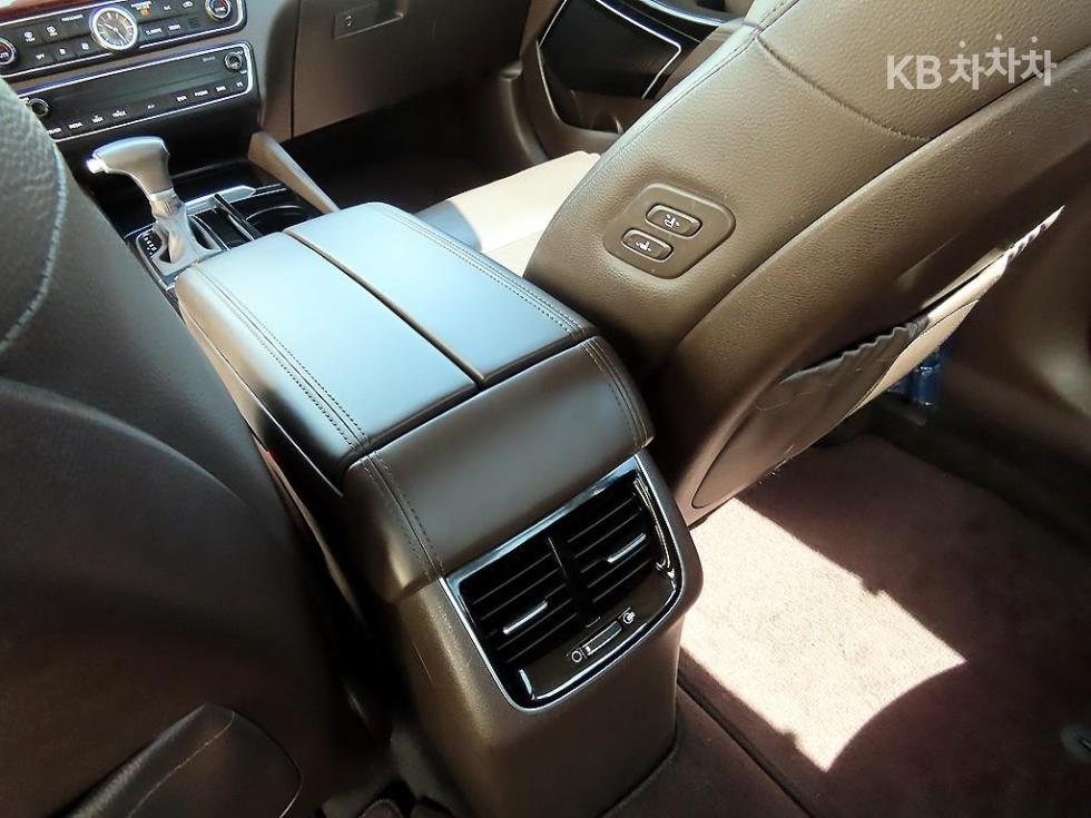 2016 - kia k7