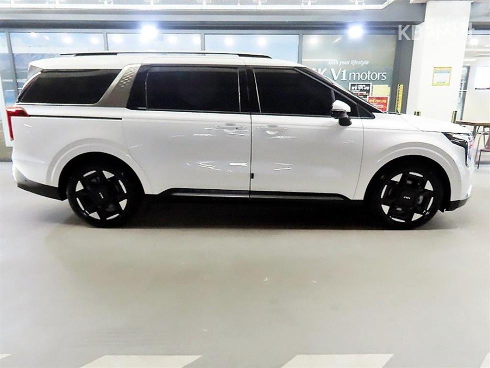 2024 - kia carnival