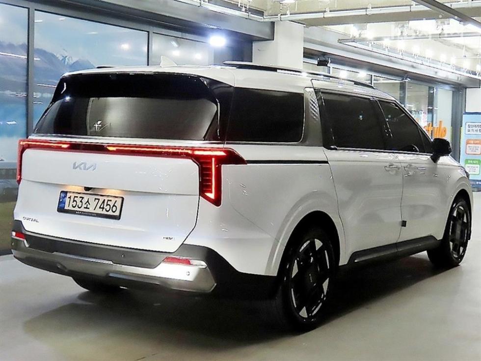 2024 - kia carnival