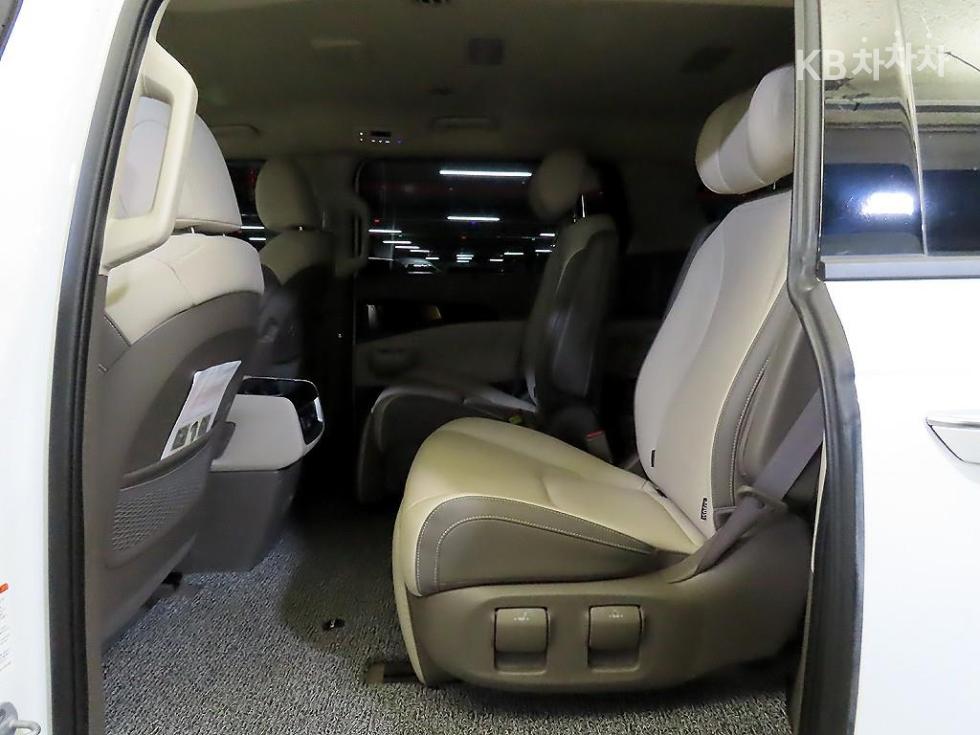 2024 - kia carnival