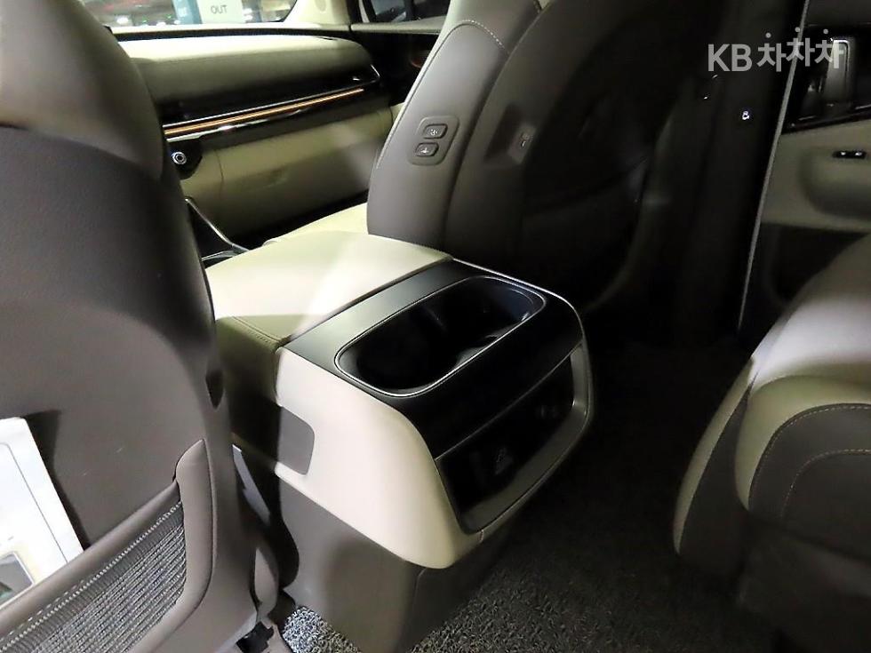 2024 - kia carnival