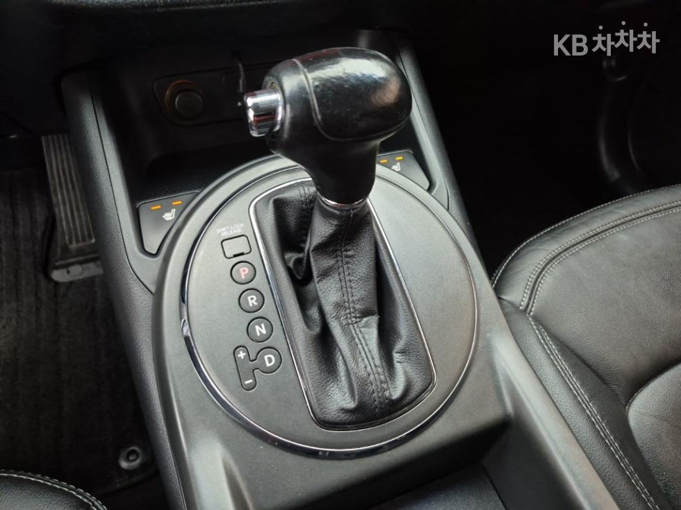 2011 - kia sportage