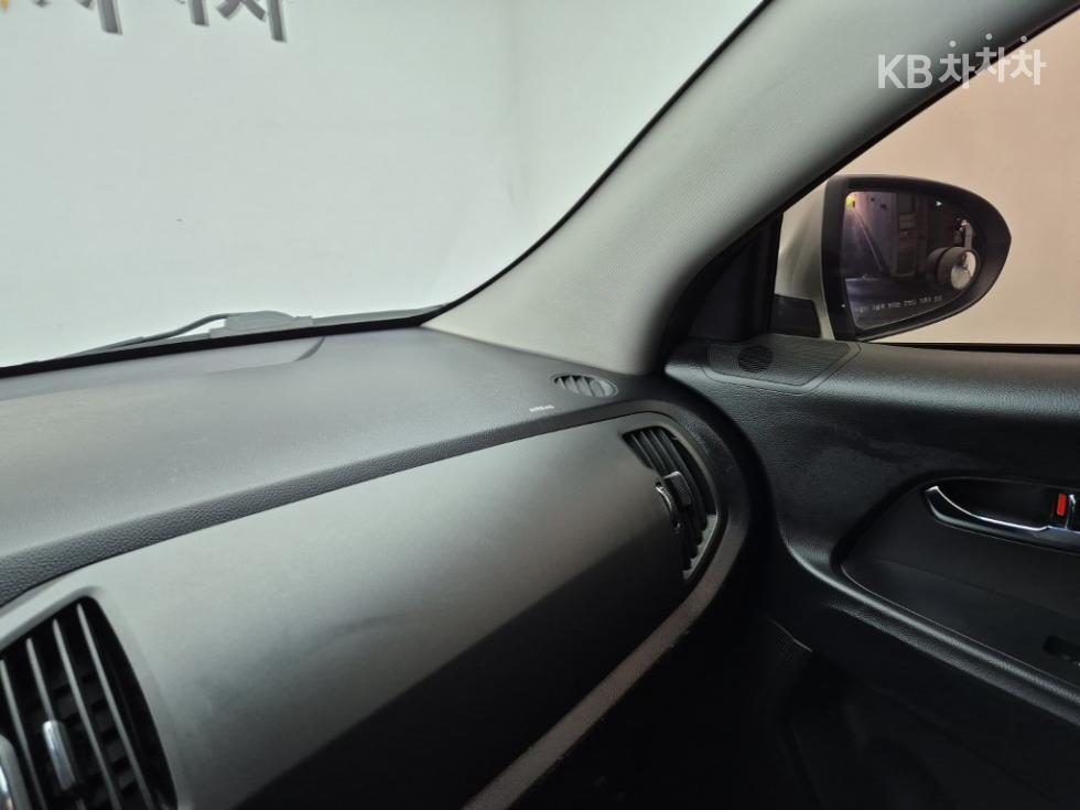 2011 - kia sportage