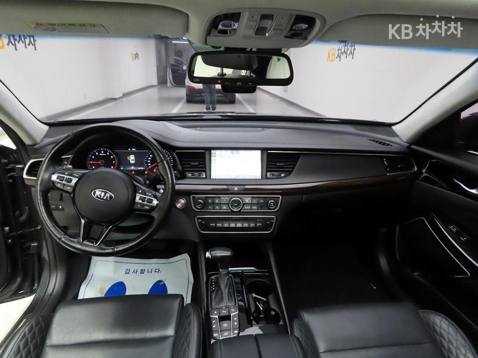 2018 - kia k7