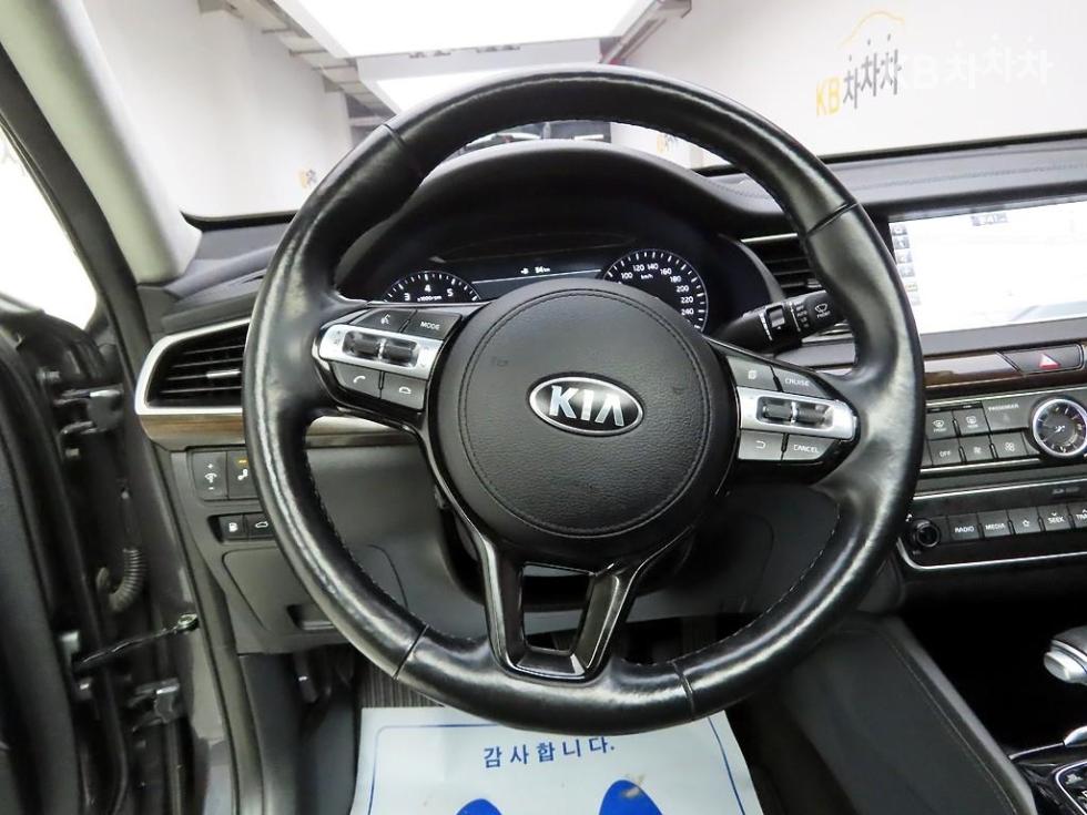 2018 - kia k7