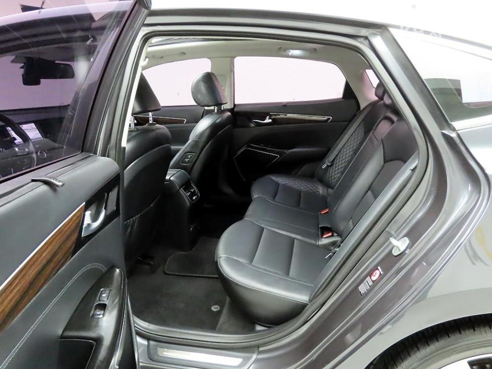 2018 - kia k7