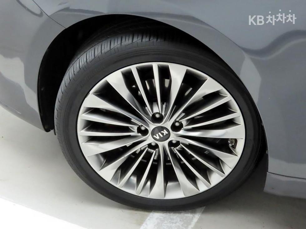 2018 - kia k7