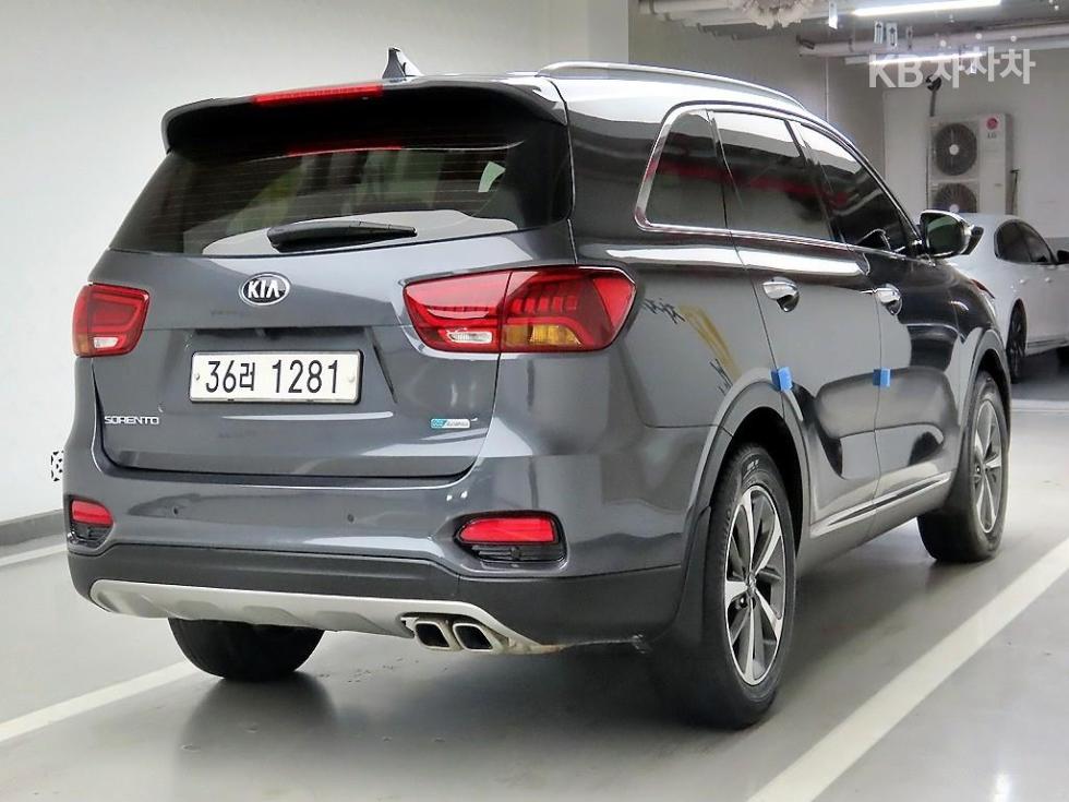 2018 - kia sorento