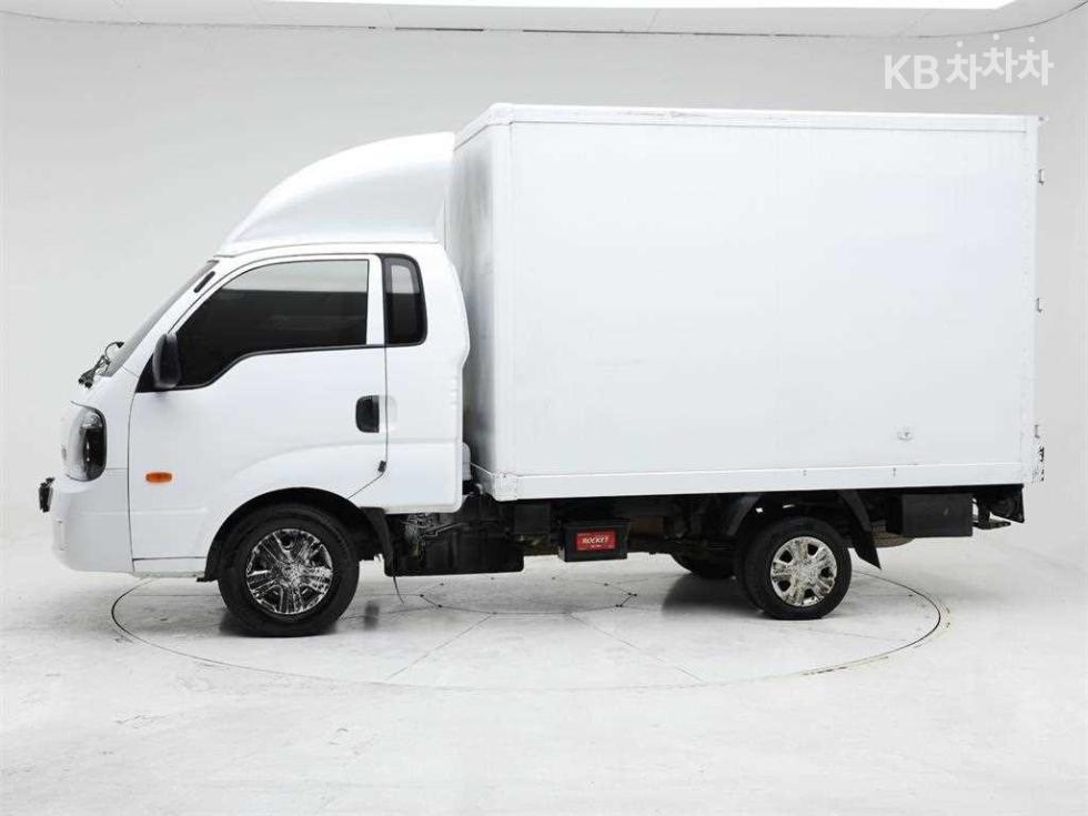 2018 - kia bongo iii