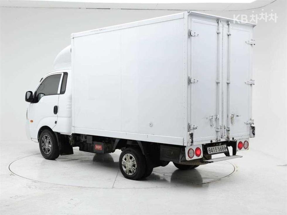 2018 - kia bongo iii
