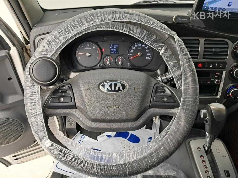 2018 - kia bongo iii